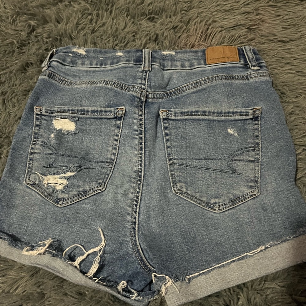 AMERICAN EAGLE HIGH RISE SHORTS - Picture 2 of 4